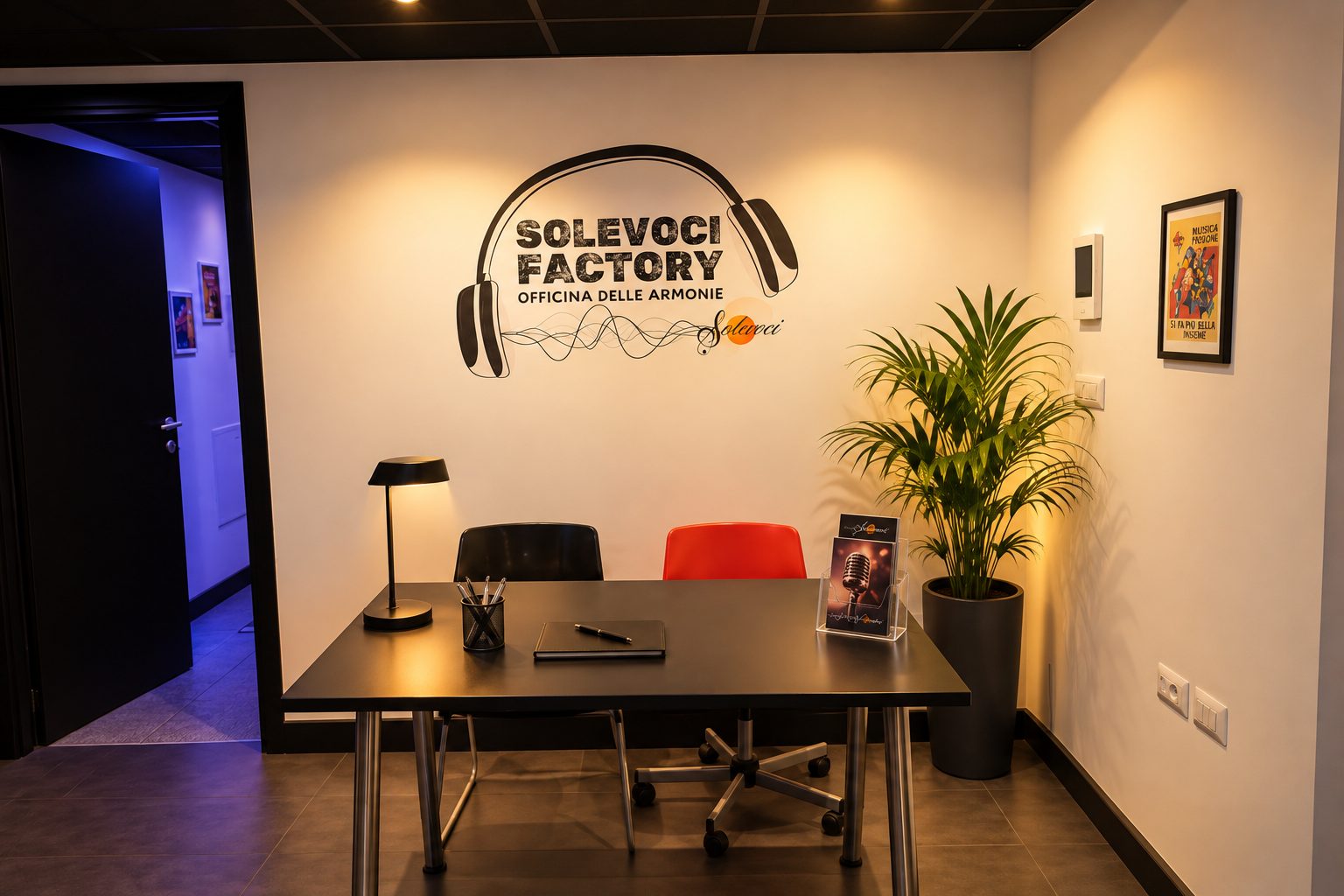 La reception della Solevoci Factory a Varese con l'insegna Officina delle Armonie